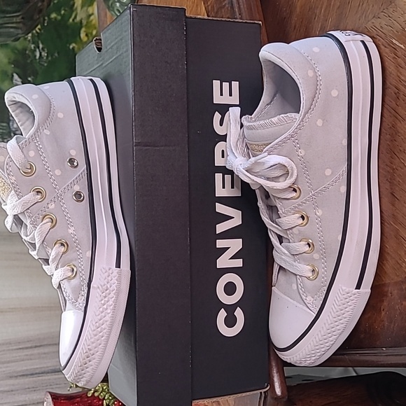 Converse Shoes - New in box! Converse Womens 5 Chuck Taylor All Star low top Sneakers polka dot